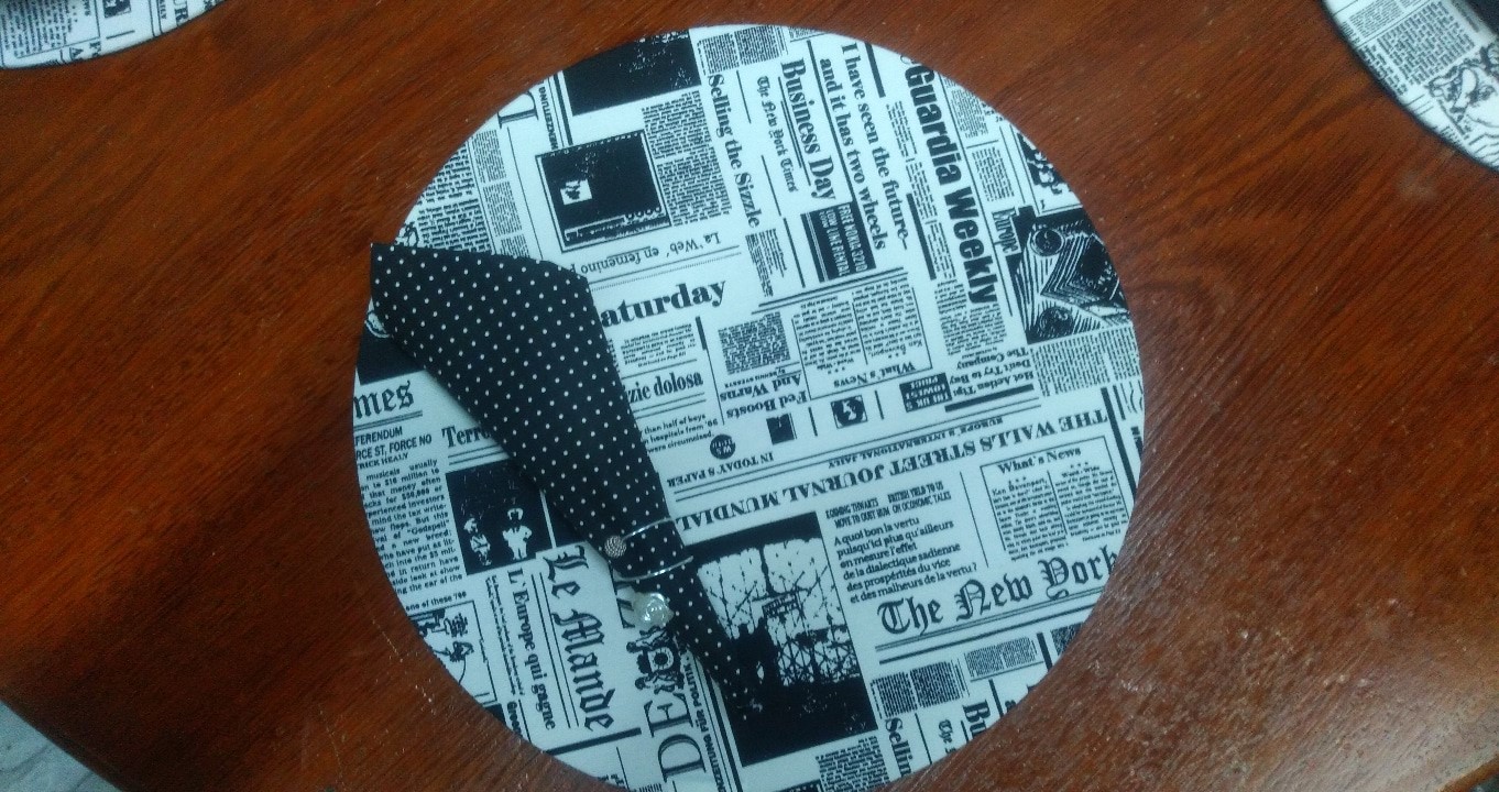 Souplast com Estampa de Jornal - Imagem 9