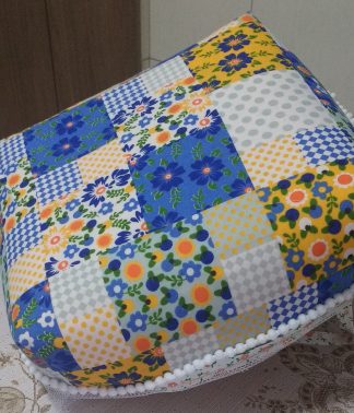 cesto de pão azul florido embaixo